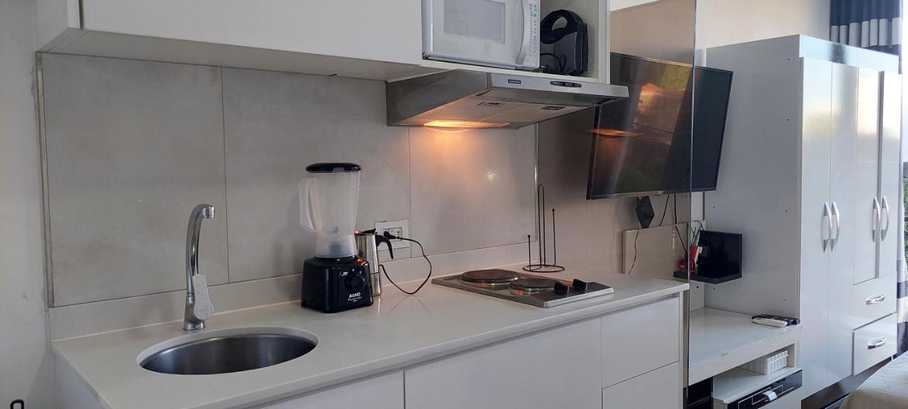 Bamboo Apartamento Monoambiente-Frente A Mall Ventura サンタ・クルス・デ・ラ・シエラ エクステリア 写真
