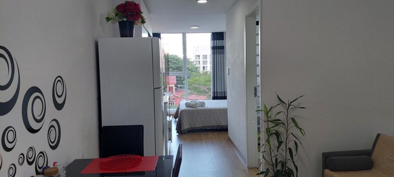 Bamboo Apartamento Monoambiente-Frente A Mall Ventura サンタ・クルス・デ・ラ・シエラ エクステリア 写真